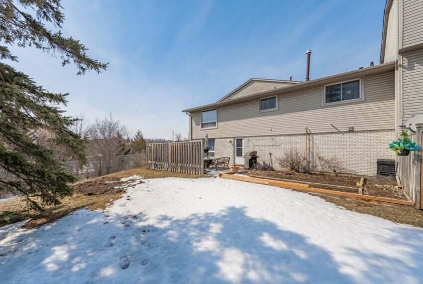037-3-700 Paisley Rd_Guelph-37_m