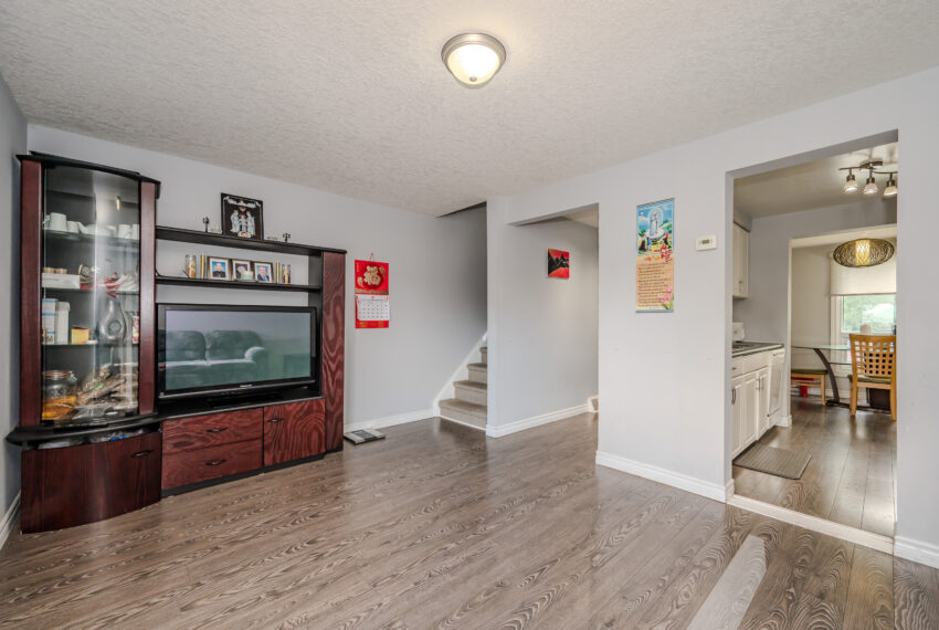 008-73-700 Paisley Rd_Guelph-8