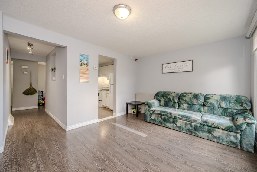 009-73-700 Paisley Rd_Guelph-9