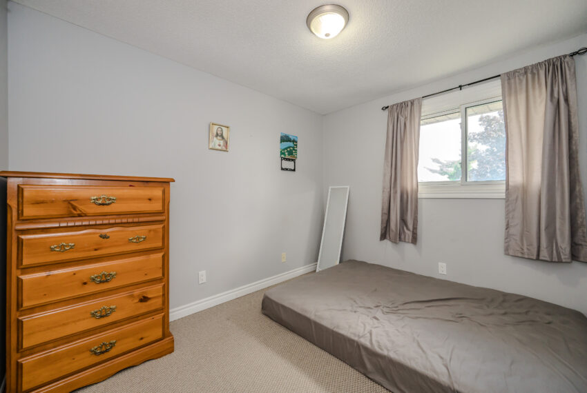 017-73-700 Paisley Rd_Guelph-17