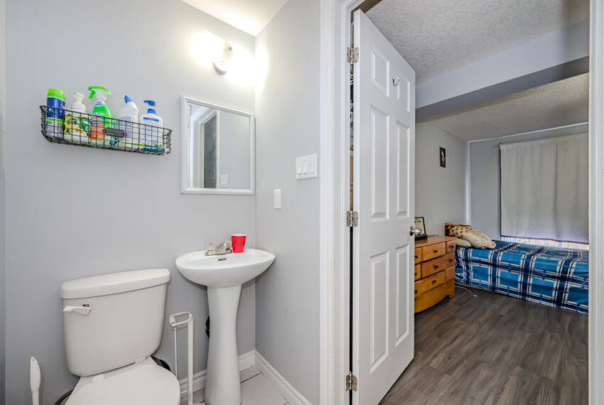 028-73-700 Paisley Rd_Guelph-28