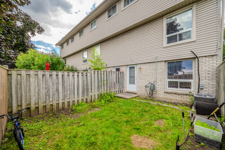032-73-700 Paisley Rd_Guelph-32