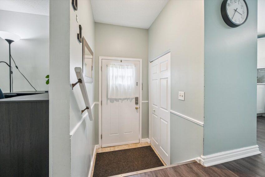 10-Willow Rd 005