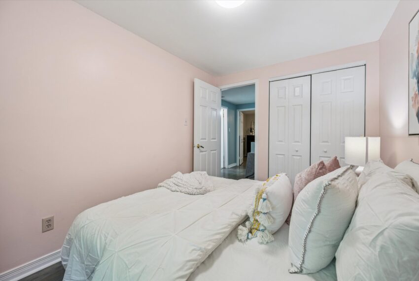 30-Willow Rd 025