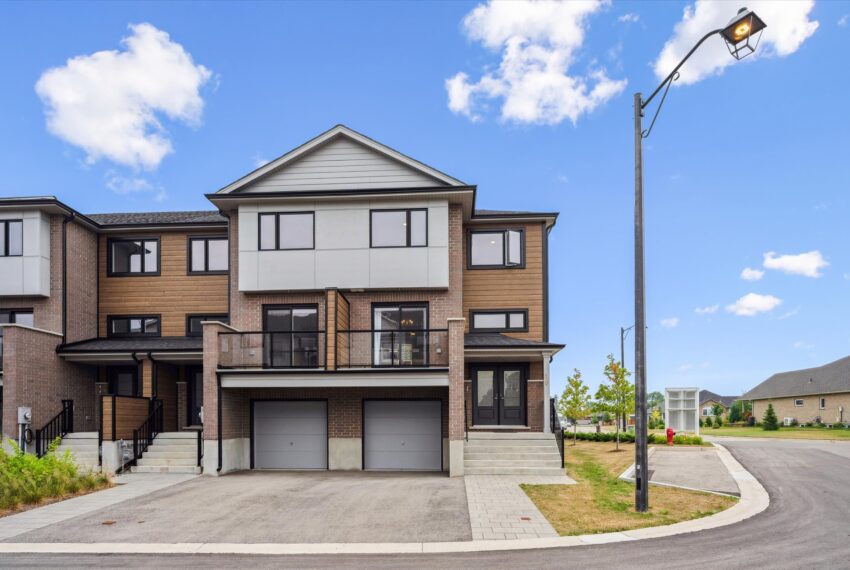 01-Bridge Cres Unit 10 001