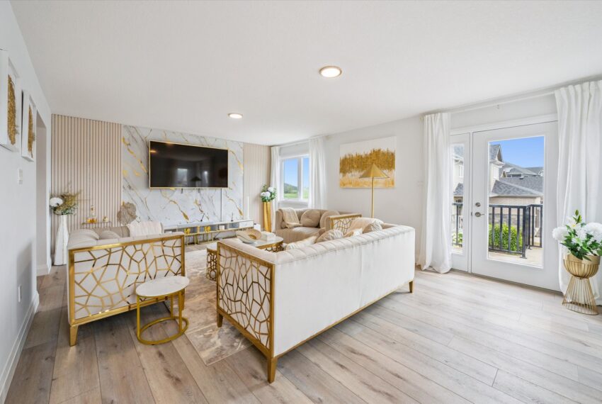 10-Bridge Cres Unit 10 010