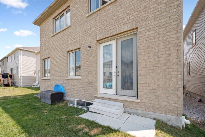 40-Harpin Wy W 040