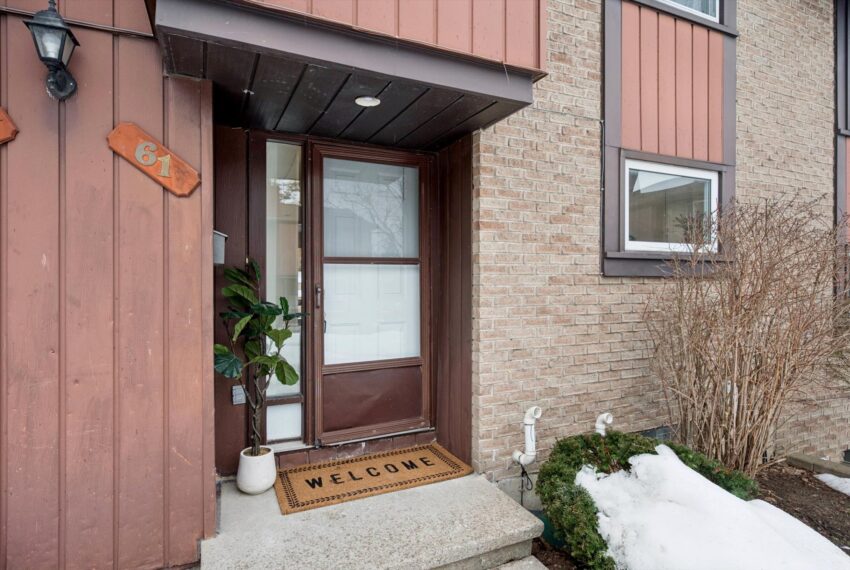 04-Willow Rd unit 61 004