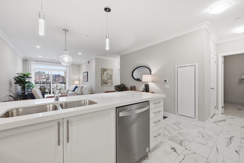 13-830 Megson Terrace Unit 113-013