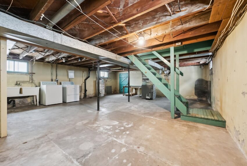 26-Stevenson St N 026