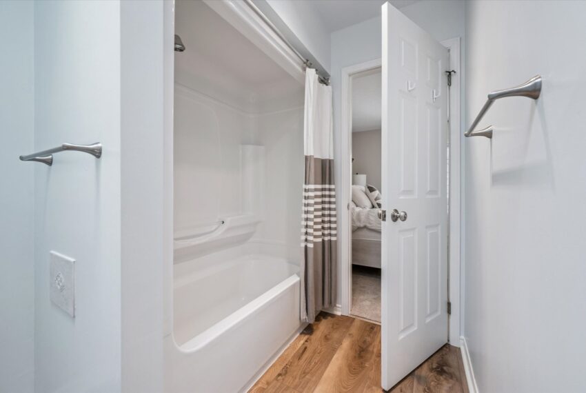 30-Jones Baseline 023