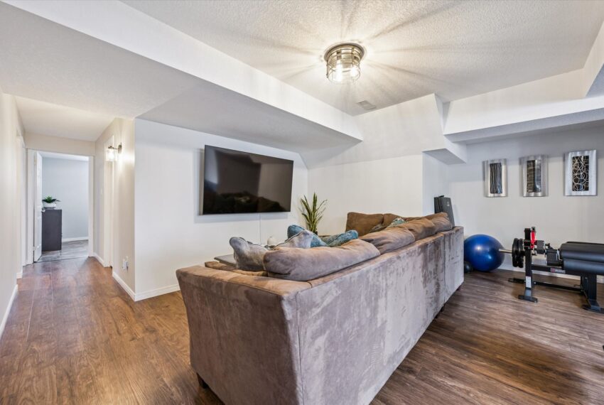 33-Jones Baseline 026