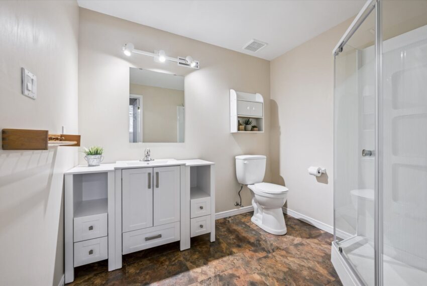 40-Jones Baseline 033