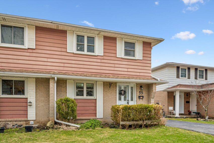 02-Shadeland Crescent 002