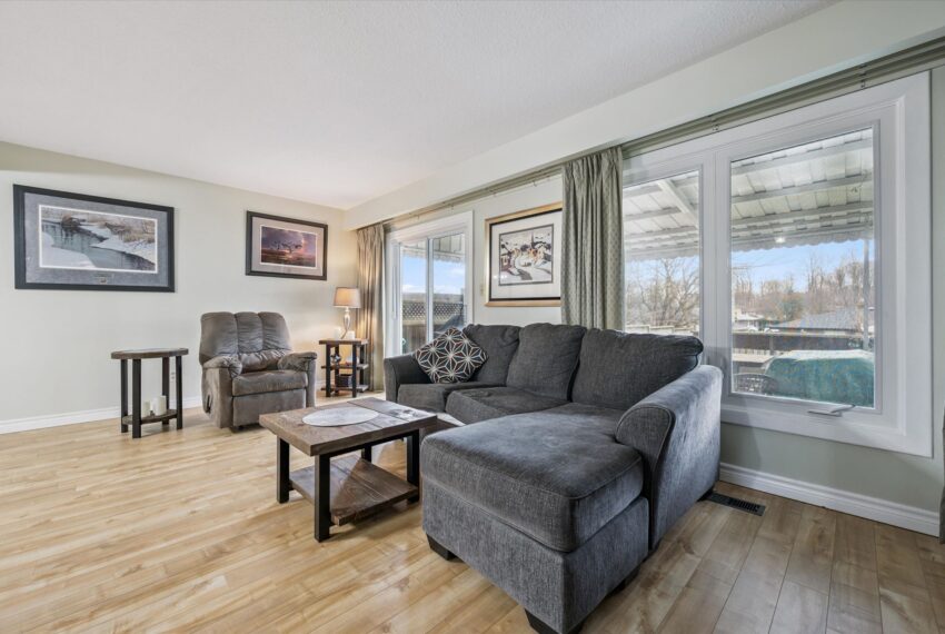 07-Shadeland Crescent 007