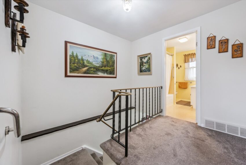 14-Shadeland Crescent 014