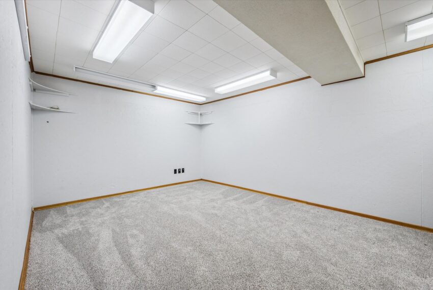 24-Shadeland Crescent 024