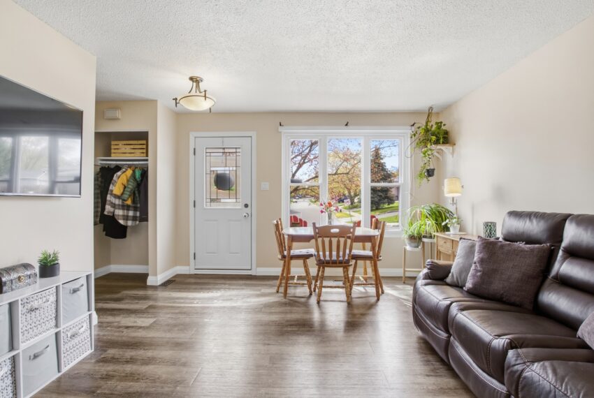 14_51 clemens ave - 14