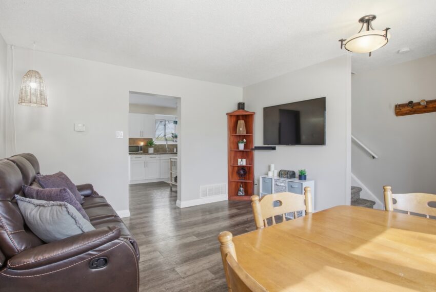17_51 clemens ave - 17