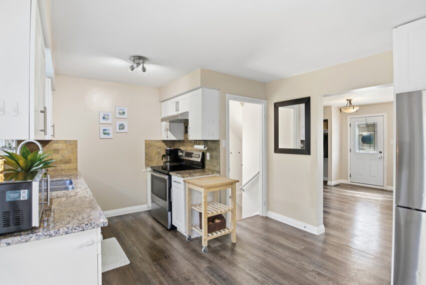 18_51 clemens ave - 18