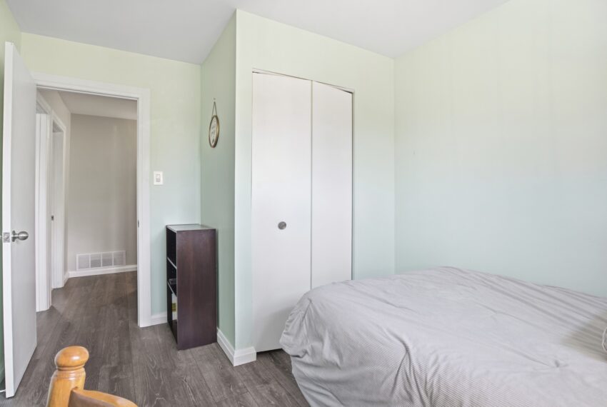 24_51 clemens ave - 24