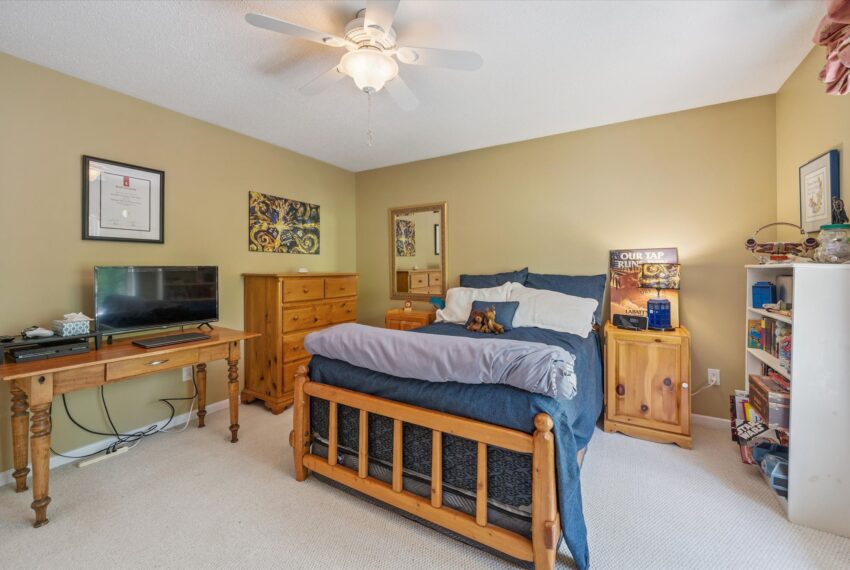 32-S Muskoka Dr 032