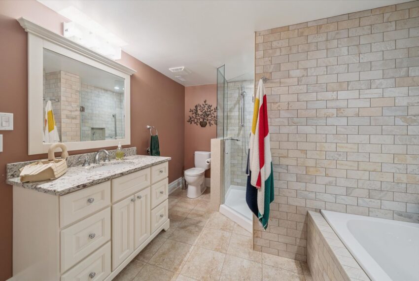 40-S Muskoka Dr 040