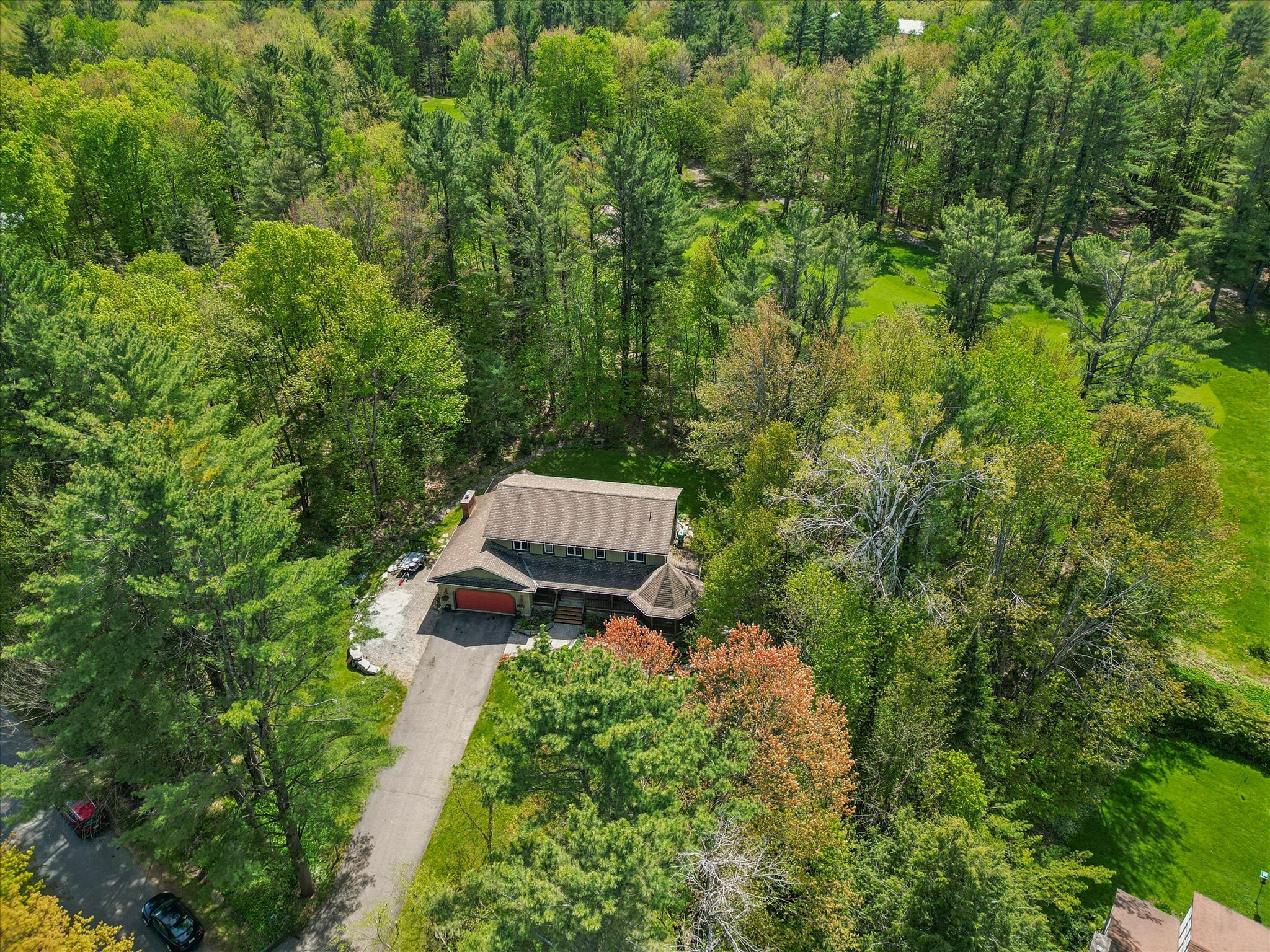 Gorgeous Home Backing Onto the Golf Course | 24 South Muskoka Dr.