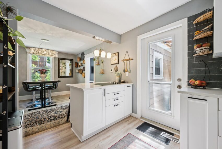 16-Waterloo Ave 016