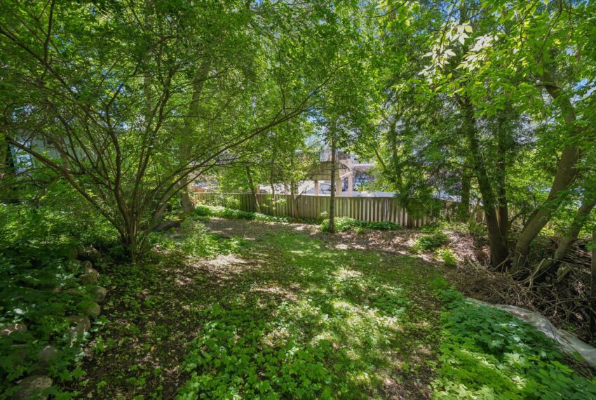 38-Waterloo Ave 038