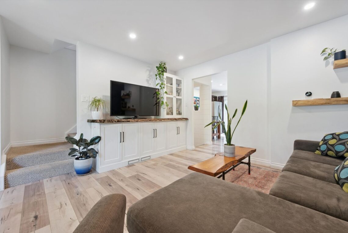 09-Willow Rd 009