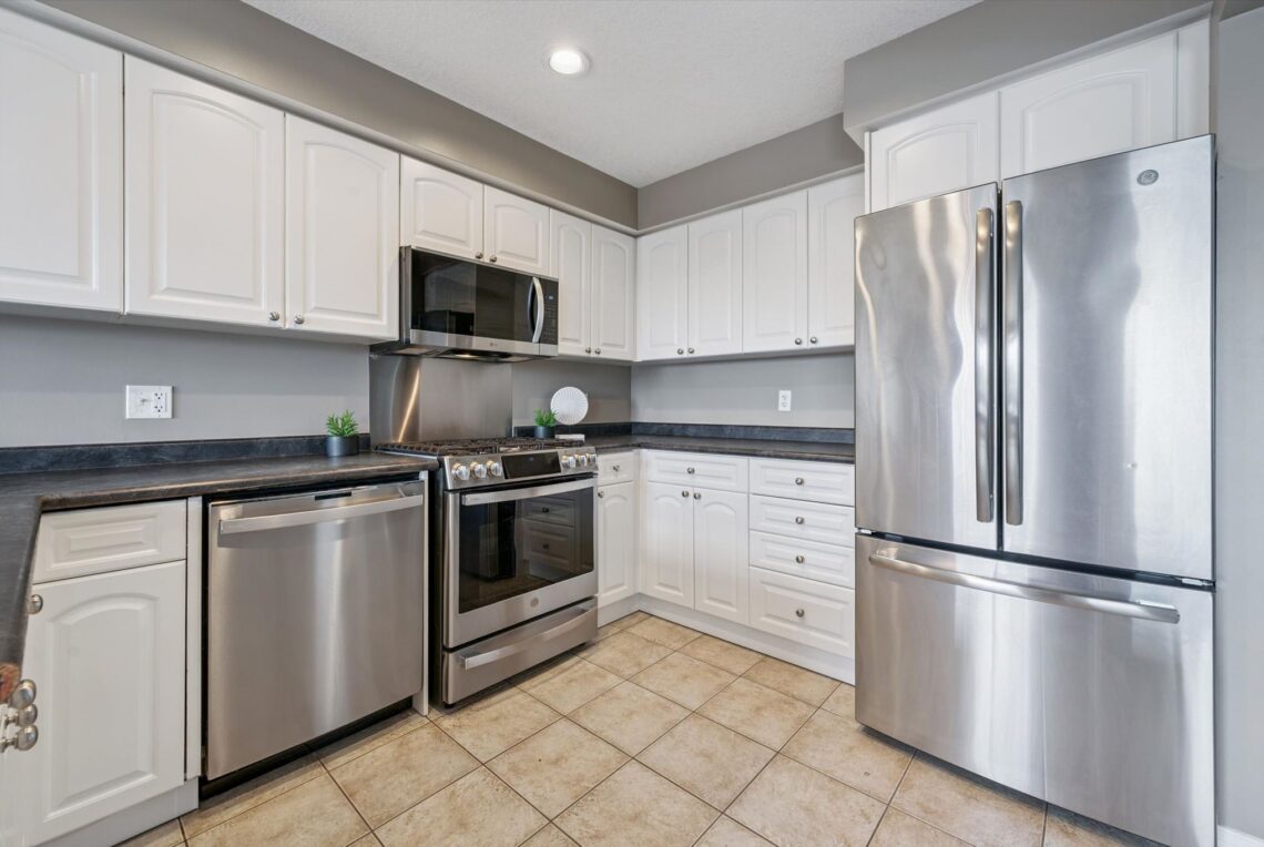 11-Davison Dr 011