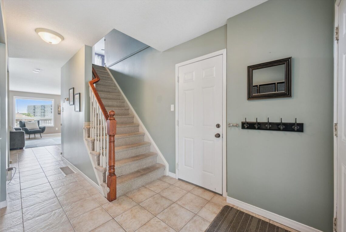 17-Davison Dr 017