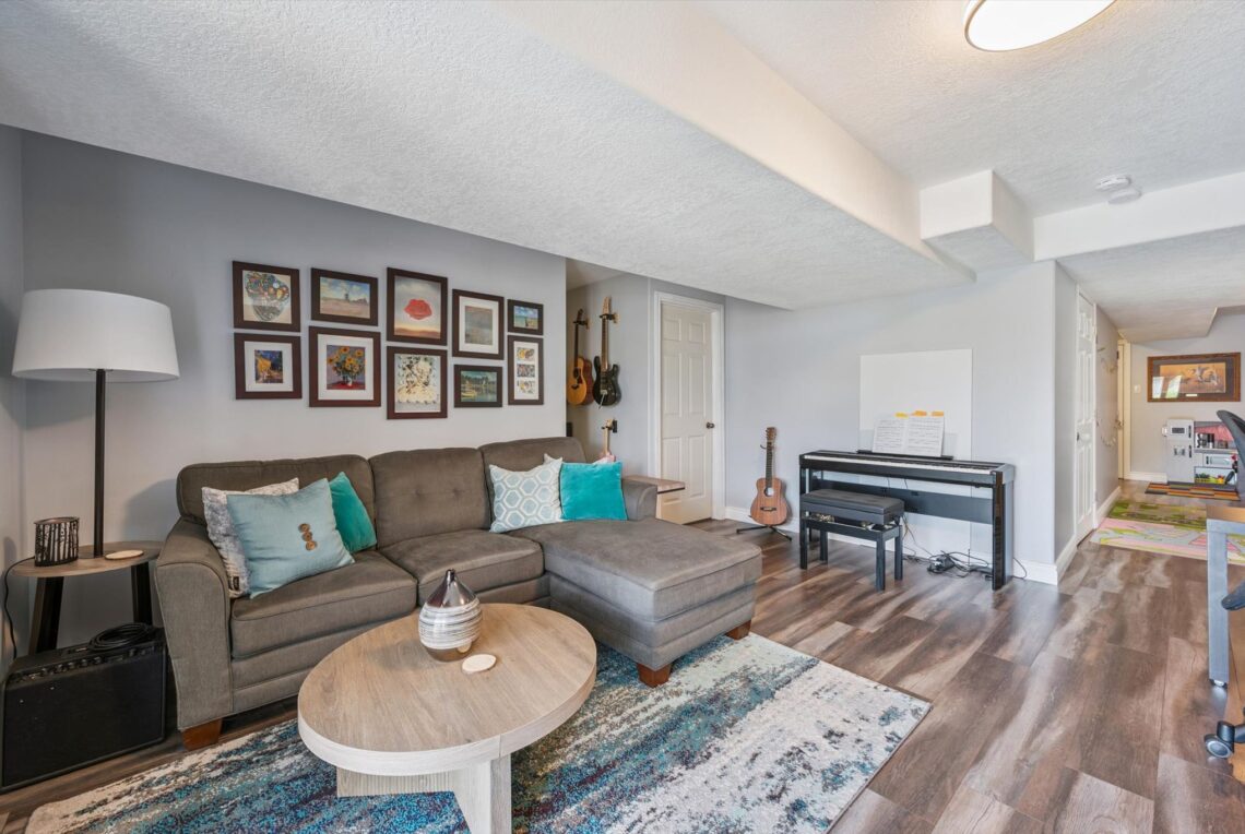 28-Davison Dr 028