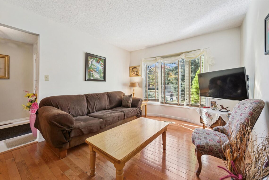 11-Woodhill Dr 011