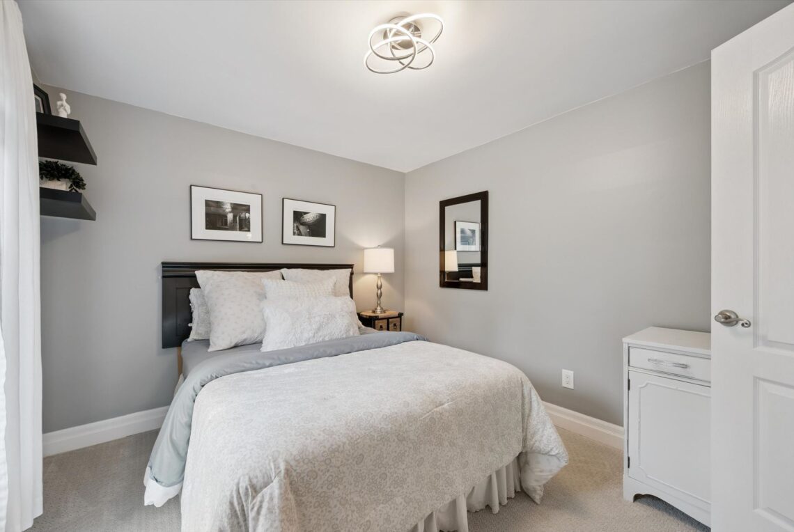 31-Sugarbush Pl 023