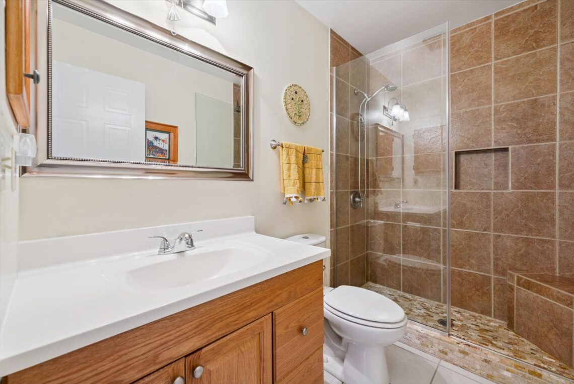 32-Woodhill Dr 032