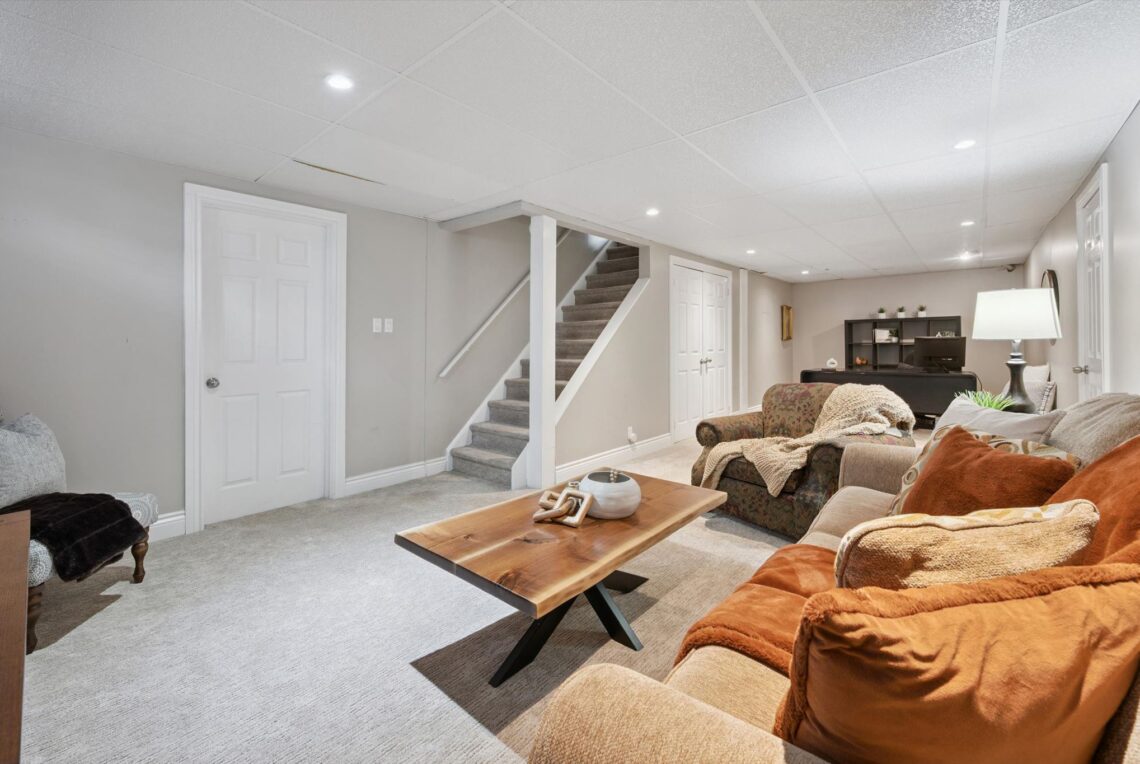 35-Sugarbush Pl 034